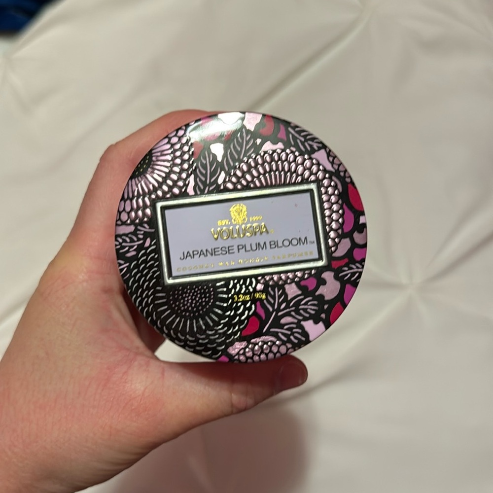 Voluspa candle